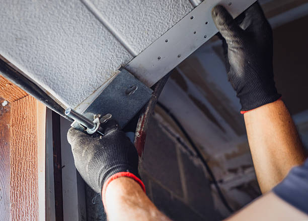 Reliable Garage Door contractor in Milwaukee, WI by Garage Doors Repair Pro